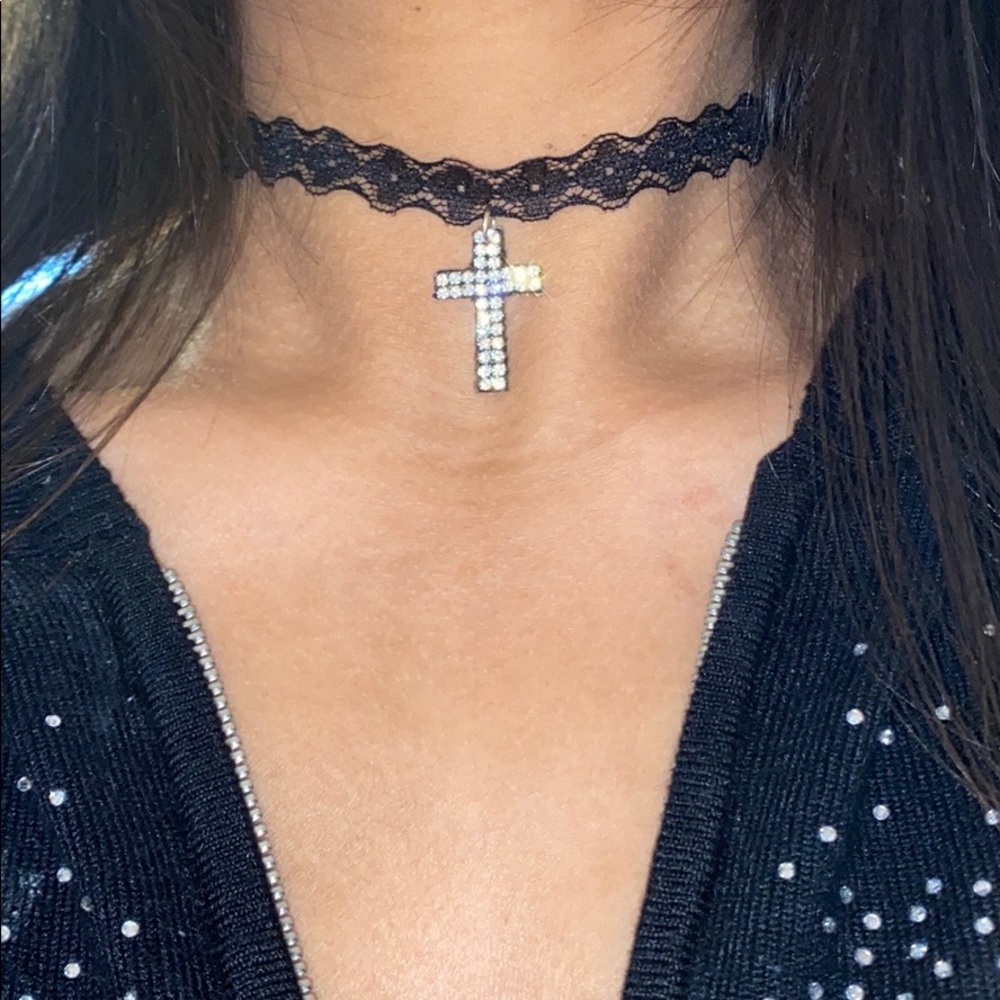 Diamond Cross Black Lace Choker 🖤
